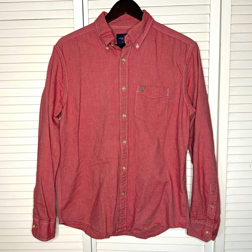 American Eagle Men’s M Red Classic Fit Button Down Shirt Long Sleeve Casual